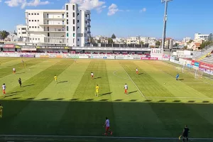Νέα Σαλαμίνα - Αχυρώνας: Τριάρα... στο ρελαντί (φώτος)