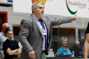 Σιγάλας: «Ολυμπιακός με ταυτότητα Μπαρτζώκα, δεν είναι... πυροτέχνημα ο Κολοσσός»