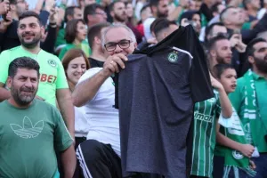 (Φωτορεπορτάζ) Ο κόσμος της Ομόνοιας