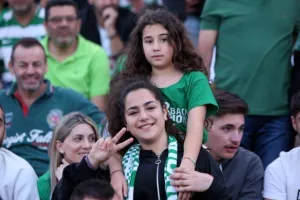 (Φωτορεπορτάζ) Ο κόσμος της Ομόνοιας
