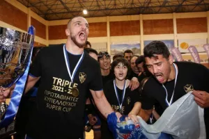 Με… σκούπα back2back νταμπλούχος η Ανόρθωση
