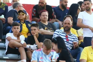 Ο κόσμος στο "Αμμόχωστος" (ΦΩΤΟΣ)