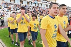Όρθιο το ΓΣΠ για τους πρωταθλητές του ΑΠΟΕΛ/Αποθέωση Μοράις  (φώτος/βίντεο)