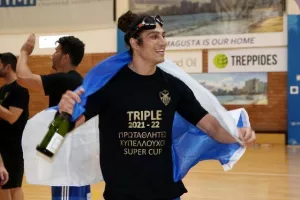 Με… σκούπα back2back νταμπλούχος η Ανόρθωση