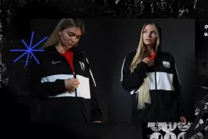 Κορίτσια... ερχόμαστε!