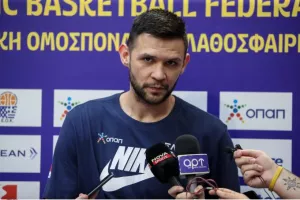 «Ενθουσιασμένος για τη συνεργασία με Ιτούδη, όλα τα παιδιά δίνουν το σώμα τους για την Εθνική»