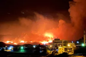 Φωτιά Κατεχόμενα: Εκκενώθηκαν 2 χωριά... 