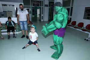 Oμόνοια: Ο μικρός Ηράκλης κτύπησε το καμπανάκι της νίκης!