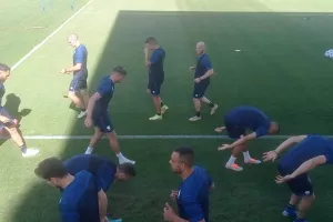 (Φώτος-βίντεο/kerkida) Η προπόνηση της Εθνικής στην "Αρένα" 