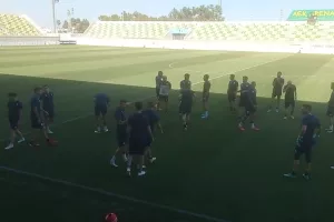 (Φώτος-βίντεο/kerkida) Η προπόνηση της Εθνικής στην "Αρένα" 