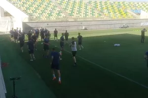 (Φώτος-βίντεο/kerkida) Η προπόνηση της Εθνικής στην "Αρένα" 