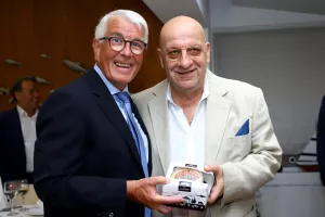 Δεξιώθηκε τους Κοσοβάρους η ΚΟΠ