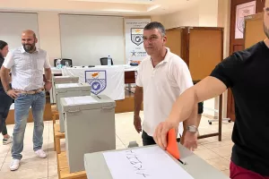 Το kerkida στο Οίκημα των Διαιτητών/Νικητής ο Πάπουτσος 
