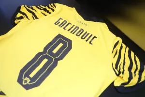 Το νέο... "8" 