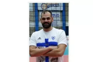 ΑΝΟ/Στο "τιμόνι" με Πλατρίτη