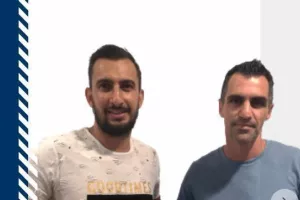 Έδωσαν τα χέρια με Θεοδώρου