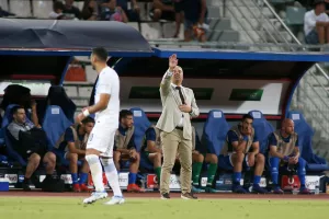 ΤΩΡΑ στο Μπέλφαστ/ ΚΑΜΙΑ απόφαση σήμερα