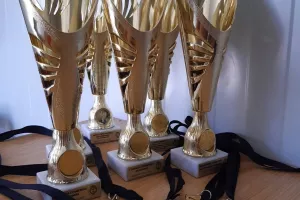 Τελευταία προπόνηση με... επισκέψεις και βραβεύσεις (φώτος)