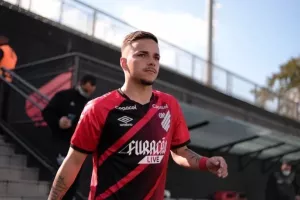 Ενίσχυση με João Pedro (ανακοίνωση)