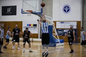 Buzzer-Beater ο Νεοκλής!
