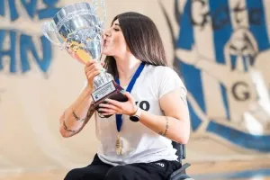 Μαρία Μάρκου: Η παραολυμπιονίκης με το αμαξίδιο είναι μια original gangster