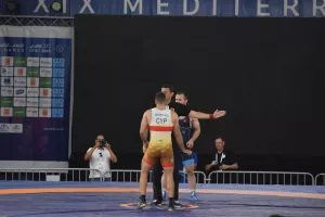 Αποτελέσματα από το μπάντμιντον και την πάλη