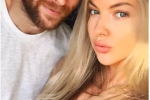Εντυπωσιακή! (Adam Matthews - Jodie)