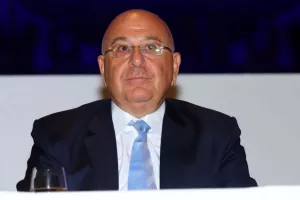 Πουλλαϊδης: "Δεν παίζεις μόνος σου-Πάμε για την κορυφή"