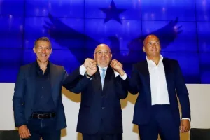 Όσα ειπώθηκαν στην παρουσίαση Μίλαντς - Λάρκου (Φώτος/Βίντεο)