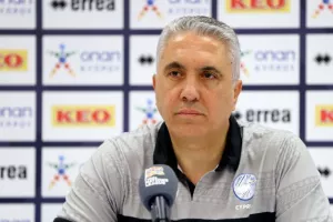 Κωστένογλου: "Πρέπει να δείξουμε σημάδια βελτίωσης"