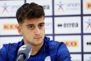 Κωστένογλου: "Πρέπει να δείξουμε σημάδια βελτίωσης"