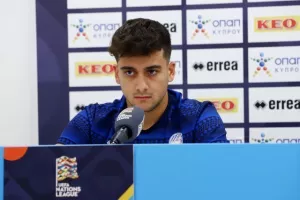 Κωστένογλου: "Πρέπει να δείξουμε σημάδια βελτίωσης"