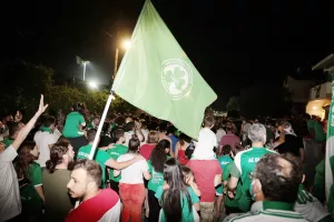 Γιορτάζει η Βασίλισσα! ΧΡΟΝΙΑ ΠΟΛΛΑ Ομόνοια!