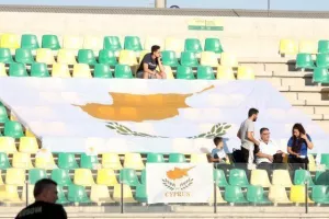 Φωτορεπορτάζ/ Ο κόσμος στην ΑΡΕΝΑ για την Εθνική μας 