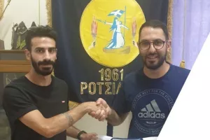 Προσθέτει... Σταύρου!