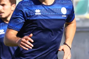 (Φώτος-βίντεο/kerkida) Η προπόνηση της Εθνικής στην "Αρένα" 
