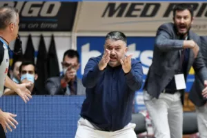 Γιατράς: «Μετά τον Ολυμπιακό, η Λάρισα έπαιξε το καλύτερο μπάσκετ»