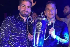 Μαυρίας: "Αναμνήσεις παντοτινές..." (Φώτος)