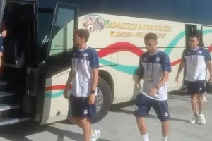 Η άφιξη της Εθνικής μας στην ΑΡΕΝΑ (Φώτος)