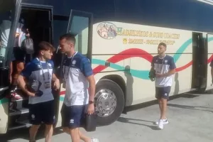 Η άφιξη της Εθνικής μας στην ΑΡΕΝΑ (Φώτος)
