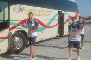 Η άφιξη της Εθνικής μας στην ΑΡΕΝΑ (Φώτος)