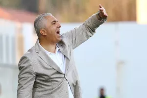 Ερωτήσεις για το β', απαντήσεις για το α'/ Τρίπτυχο... διάβασμα, αντίδραση, προσαρμογή