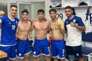 Στα αποδυτήρια... μετά την τριάρα
