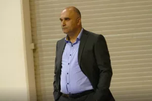ΕΞΕΛΙΞΗ - ΑΝΟ/ Αποσύρει την υποψηφιότητά του ο Λούης Δημητρίου