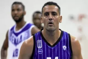 Τέλος ο Παντούρης