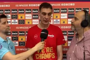 "Αν δεν υπήρχε ο δαφνοστεφανωμένος έφηβος, θα έπρεπε να είναι το πρόσωπο του Πρίντεζη"