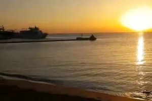Ηλιοβασίλεμα και... θάλασσα!
