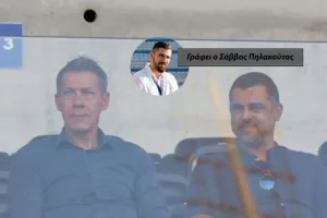 "Χτίζοντας" δειλά δειλά τη νέα Ανόρθωση