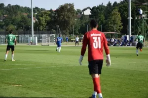 Αρχή με νίκη, με Φαράζ και Εγγλέζου (φώτος)