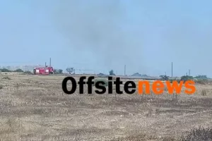 Καίγονται χωράφια έξω από το Πουρνάρα